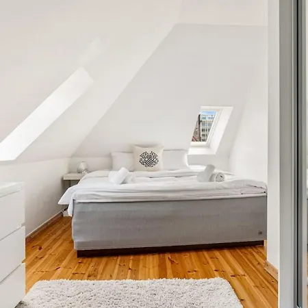 Apartment Dinbnb I Historical Two-floor With Rooftop Panorama I 1645 Heritage *