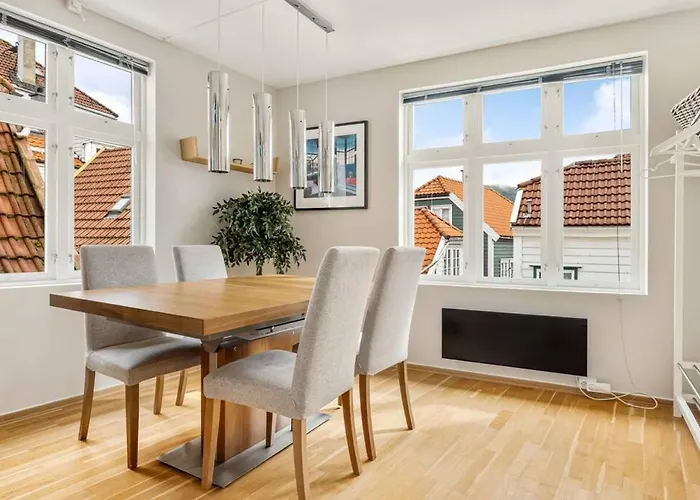 Dinbnb I Historical Two-floor With Rooftop Panorama I 1645 Heritage Apartmán *